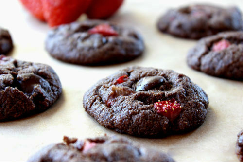 Chocolate Strawberry Brownie Cookies Recipe photo