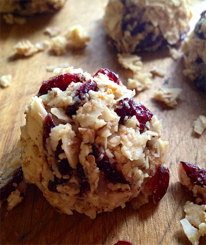  Clementine Cranberry Coconut Macaroons Recipe photo