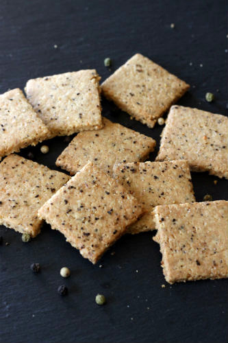 Grain Free Cracked Pepper Cashew Crackers Recipe photo