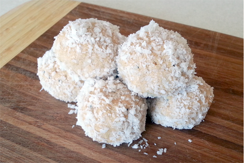 Healthy Peanut Butter Protein Balls Recipe photo