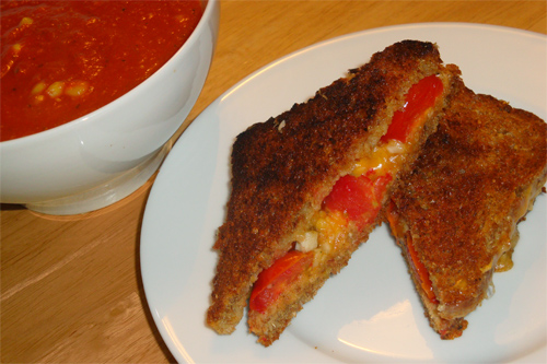 Three-Cheese Tomato Garlic Grilled Cheese Sandwiches recipe photo