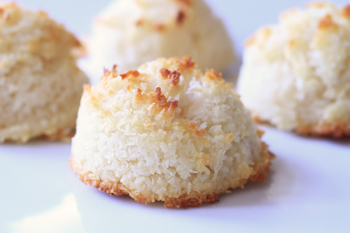 Classic Coconut Macaroons recipe photo