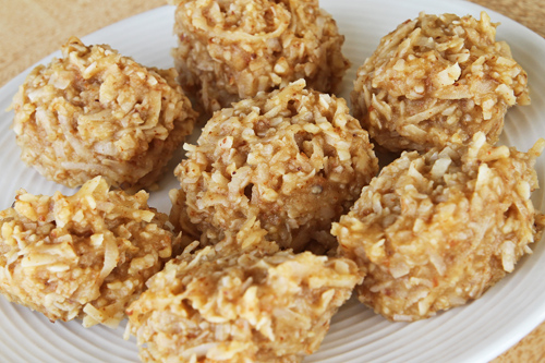 No-Bake, Blond, Coconut Macaroons
