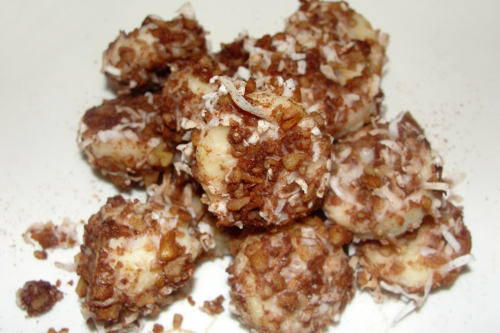 Gluten-Free, No-Bake Coconut, Pecan, Banana Bites