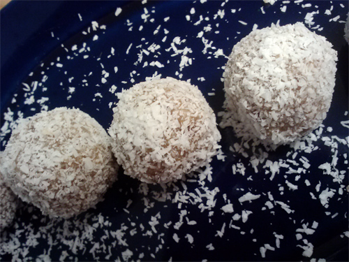 No-Bake, Lemon, Coconut Bites