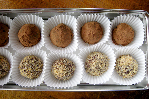 Melt-in-Your-Mouth. Dark Chocolate, Coconut Oil Truffles