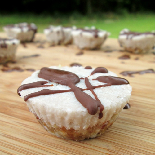 No-Bake Coconut, Banana Cream Bites