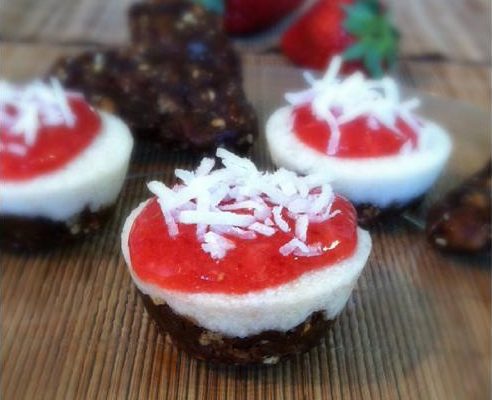 Coconut Bananza Pies Topped with Strawberry Pizzazz