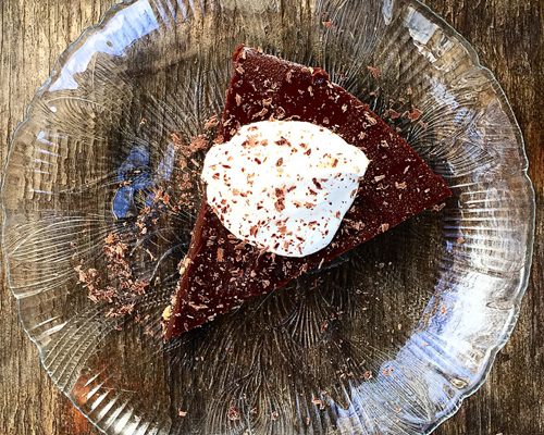 Creamy, No-Bake, Chocolate Silk Pie
