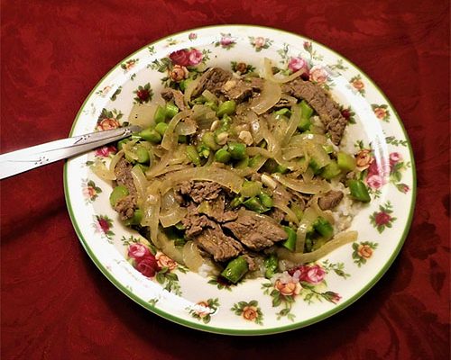 Stir-Fried Beef and Asparagus in Orange Sauce